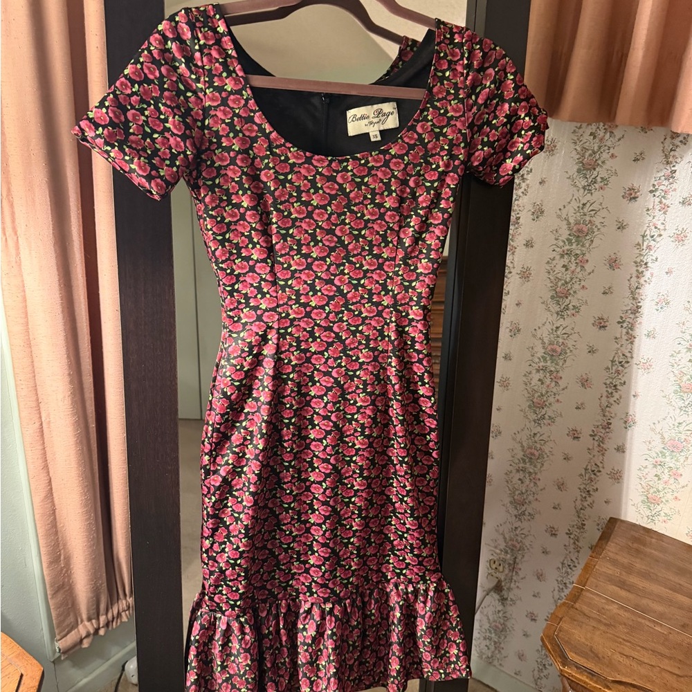 Bettie Page by Tatyana Retro Floral Black and Pink Dress